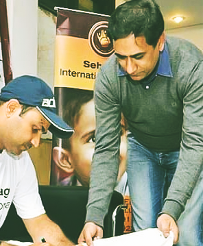 Jay Motwani with Virendra Sehwag 